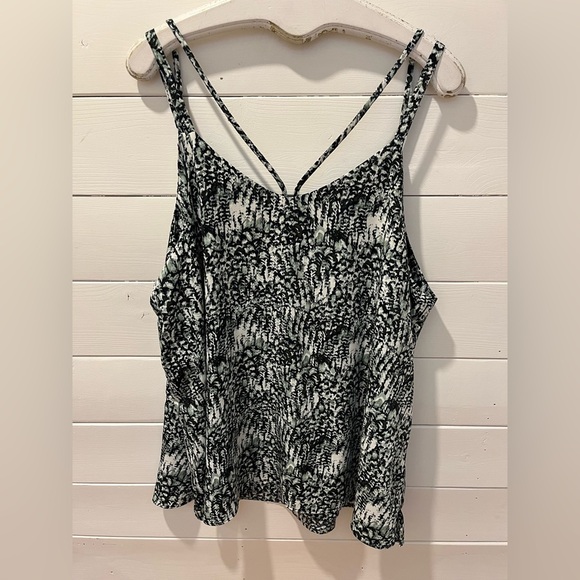 💚 Printed Strappy Cami Top – Penningtons – Size 4X - Picture 6 of 6